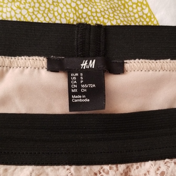 H&M Skirt - Picture 3 of 5